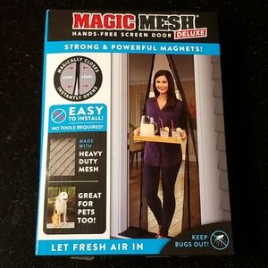 Hands-Free Mesh Screen Door